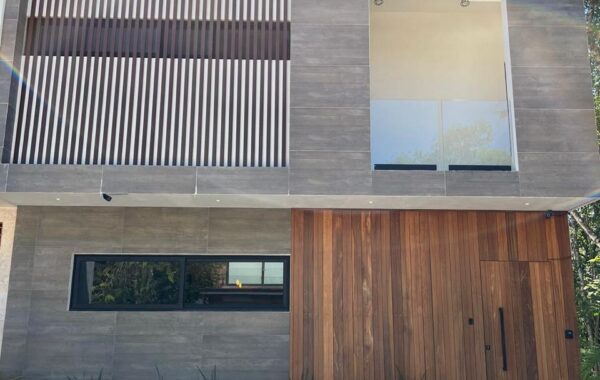 CASA EN SENDEROS MAYAKOBA